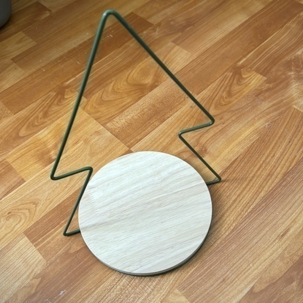 Tree tray decor